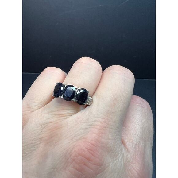 NEW midnight sapphire three stone ring in stainless steel size 7 - Picture 2 of 16